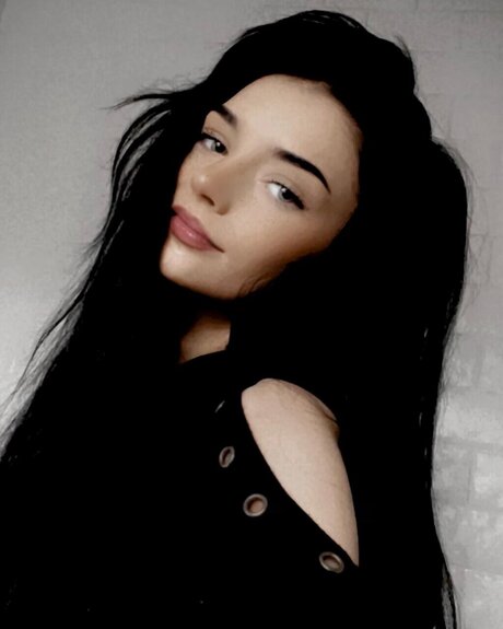 Luna Mae sexy exklusive bild