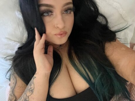 cloe bartlett hübsche akt bild