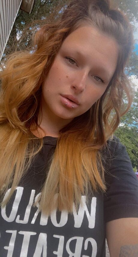 Baby girl 23 nackt perfekte bilder