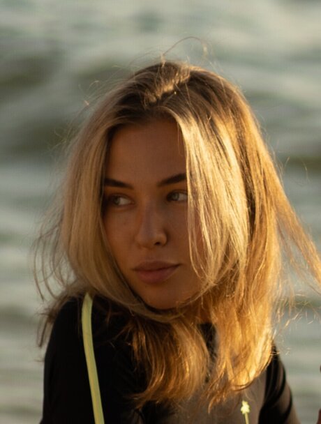 Dania Lou schöne nackte fotos