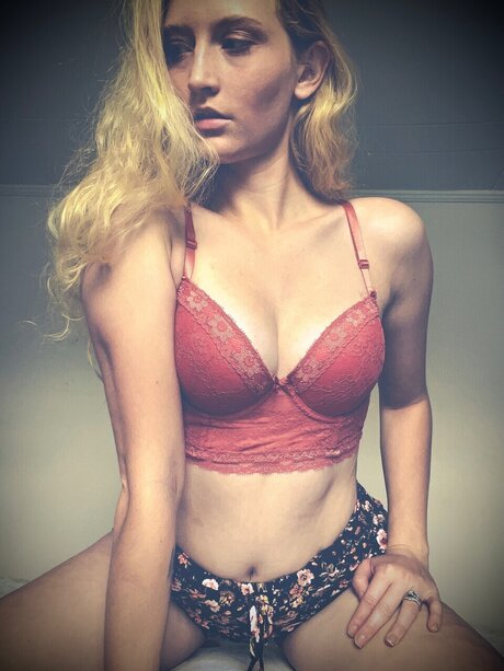 _Nikki Honey_ hübsche top galerien