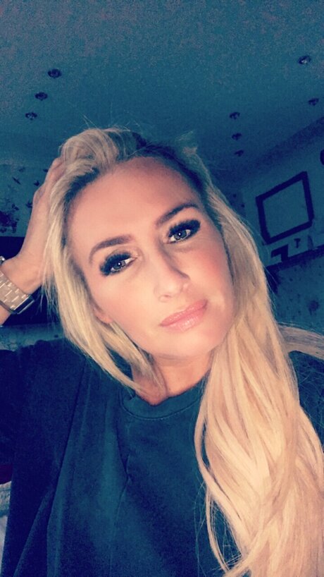 Vicki Kae top freie galerien