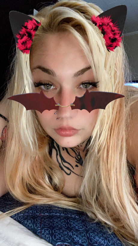 Zoe Russell perfekte nacktheit bild