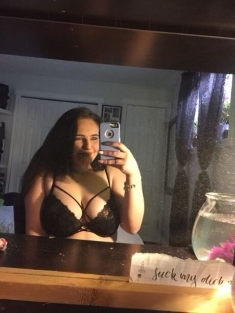 Layla Winter_ exklusive nackte bilder