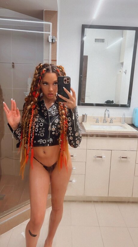 Goldie Luxx pornostar galerien