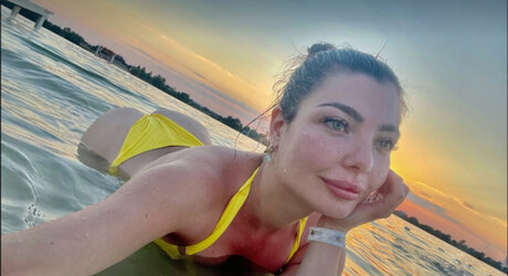 Ashley Crashly xxx nacktheit bilder