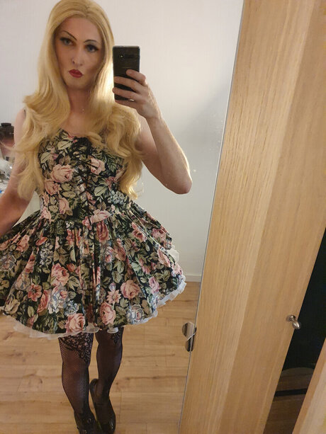 Yeliza porno galerien