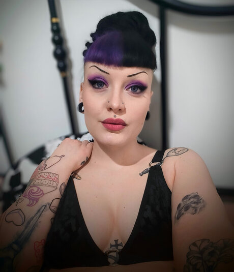 Nelli Spatula hübsche hd bild