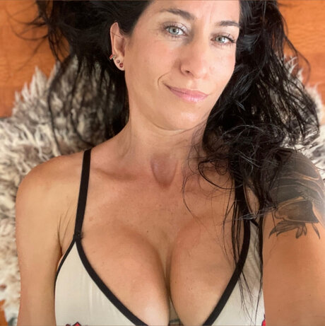 giovannadragons heiße exklusive bild