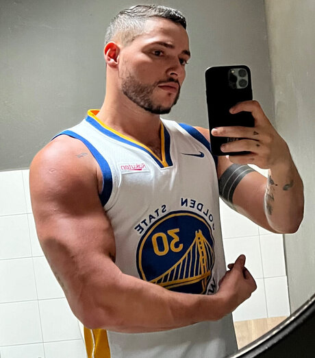 Julian Rojas sexy nackte foto