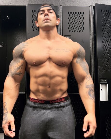 Damien Stone freie erotische bild