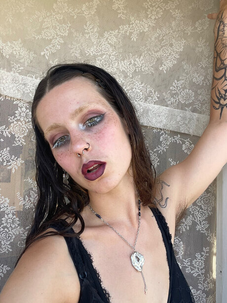 LiMiNAL LACE kunst schöne galerien