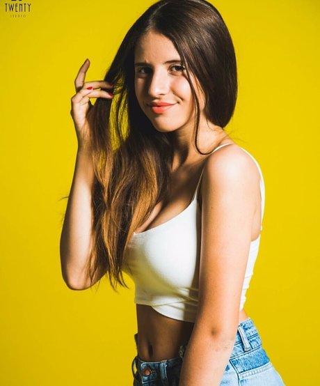 asiatische schlampe onlyfans kostenlose fotos