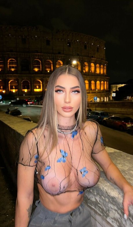 Eva Mentas pornostar nackten fotos