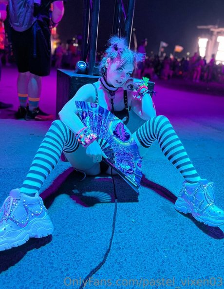 pastel vixen03 erwachsene erotische bild