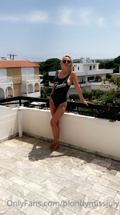 blondymissjuly porno freie fotos