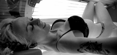 dünne ebenholz-onlyfans erotische top galerie