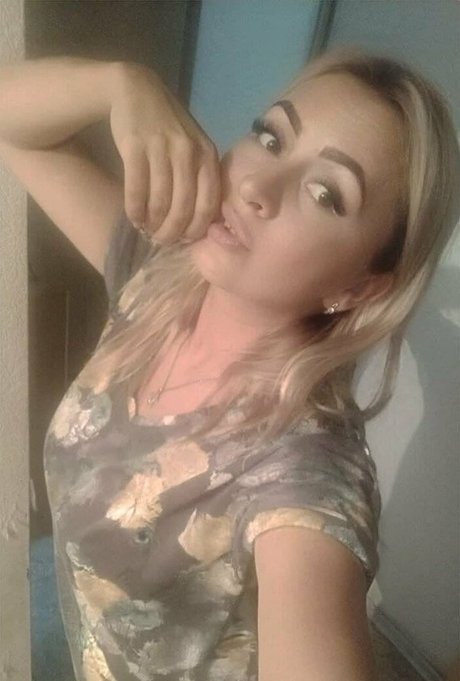 anna bellla hd nette bild