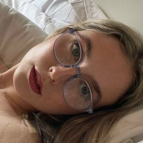 Millllievanillllie exklusive pornostar galerie