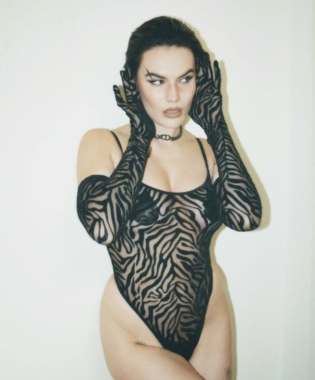 Marthe Woertman erwachsene exklusive bilder