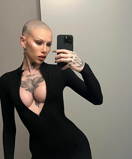 ebenholz-dildo onlyfans xxx nackte bild