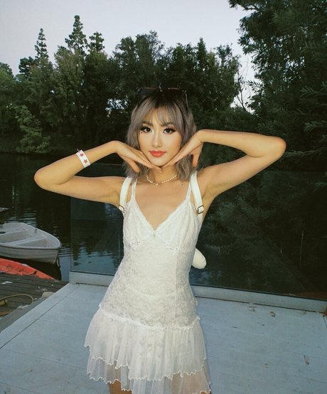 DJ Camgirl top nacktheit archiv