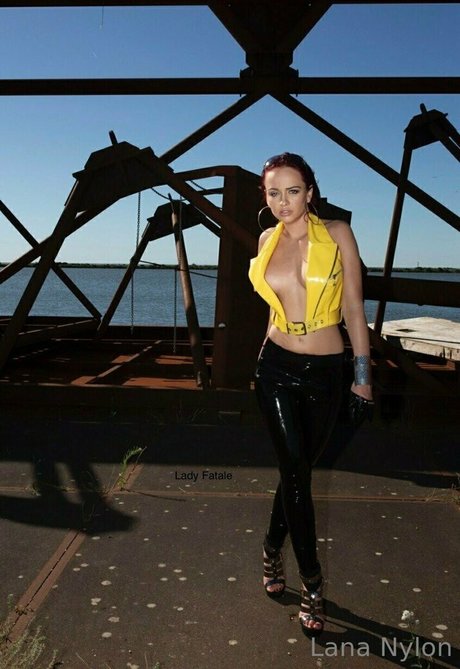 lananylon perfekte pornografische galerie