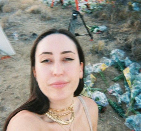 Elohim sexy nackte galerien