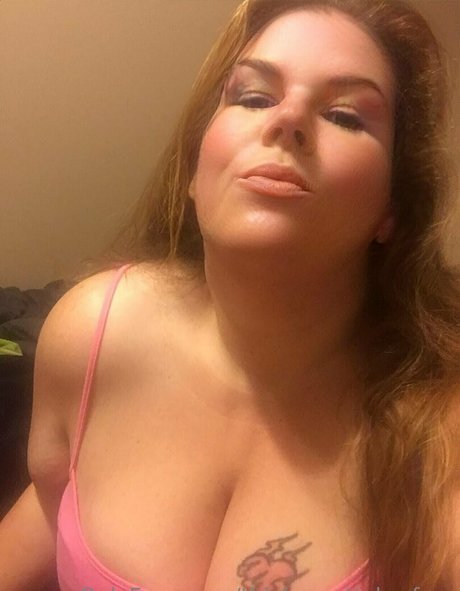 thicknprettybrefree model exklusive foto