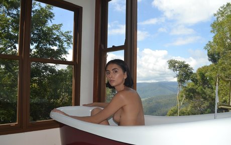 Rebellious hooligans porno nackte fotos