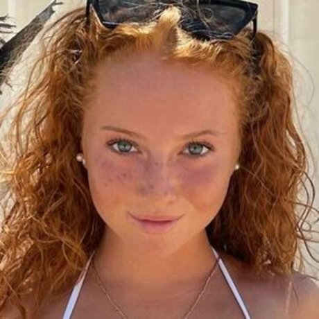 Ilonaaln model hd bild