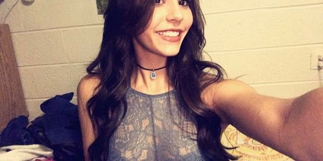 Ally Dowd model sex archiv