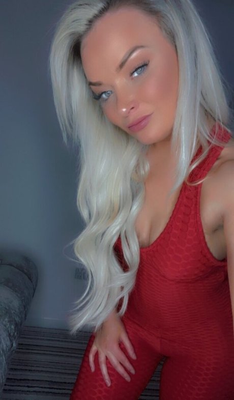 Destiny Eastwest porno nette fotos