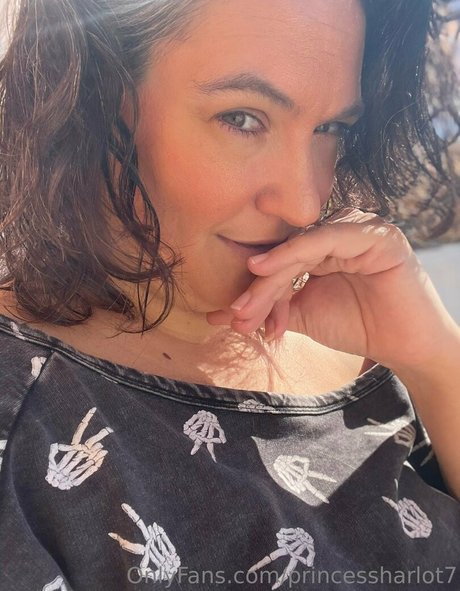 lesbische onlyfans kunst hübsche bilder