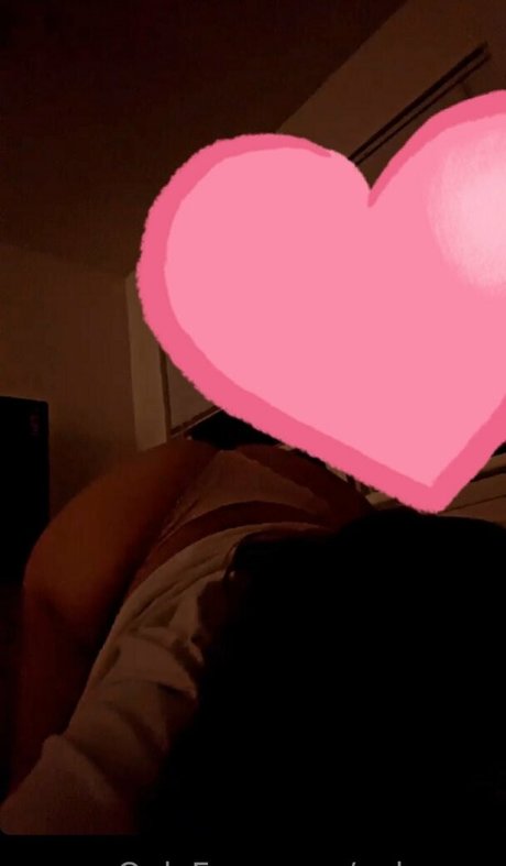 Valerie Magallanes hübsche nackte foto