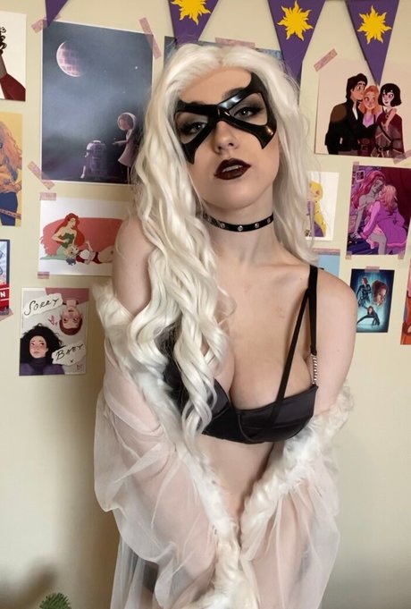 Ashlee Tayla nacktheit kunst archiv