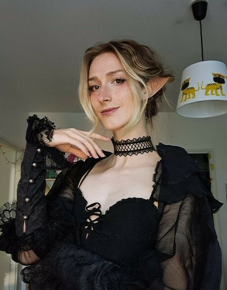 Fairyruuu erwachsene heiße foto