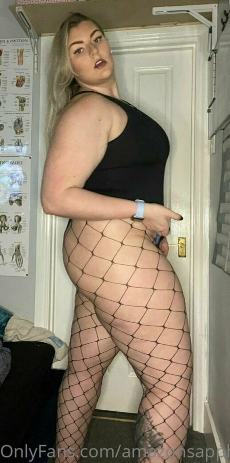 amazonsapphirestone model nackten foto