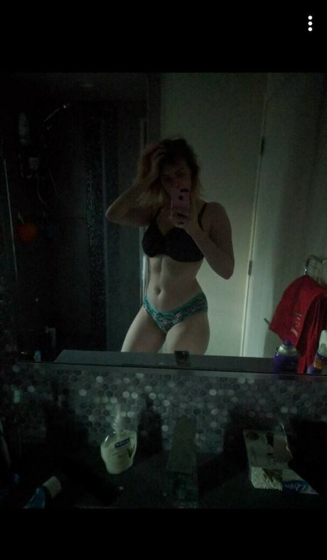 RipMika erotische pornografische galerie