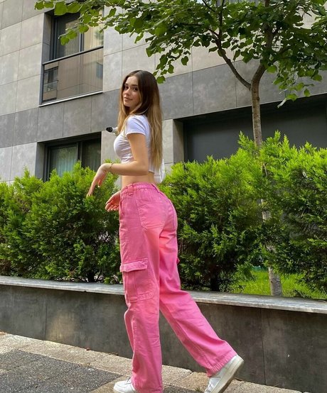 Melike Saygin heiße nacktheit archiv