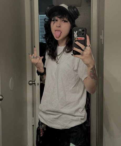 Suedmza xxx porno foto