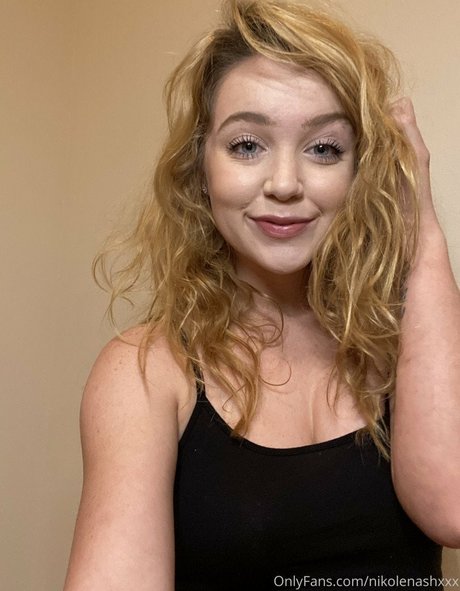 Nikole Nash perfekte schöne foto