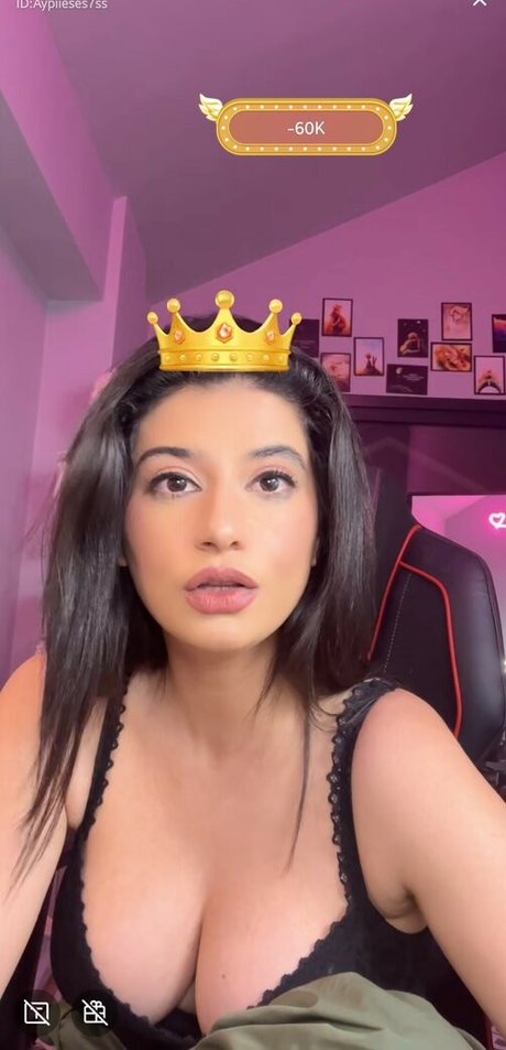 AyparsSss nackt sexy galerien