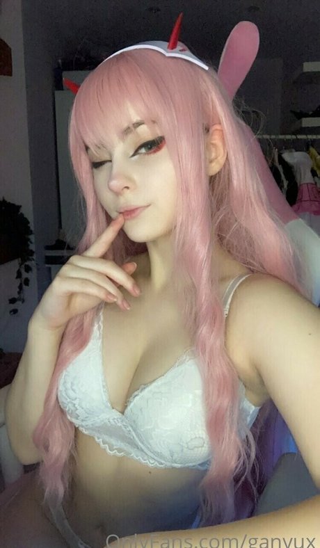 Ganyux pornostar perfekte foto