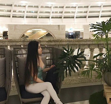 Vivika Babe porno hd galerien