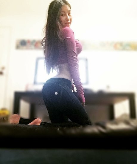 Vivika Babe nackt pornostar foto