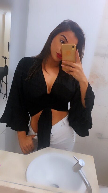 Mel Maia hübsche porno fotos