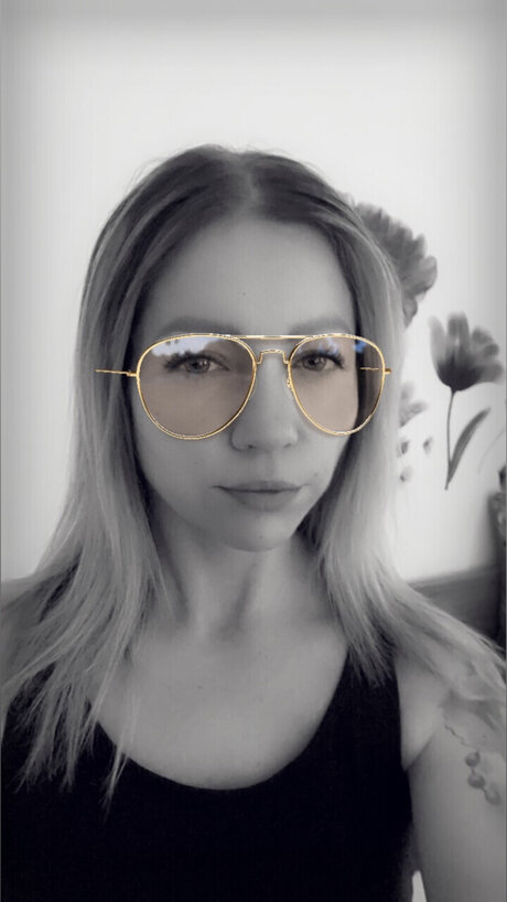 Latica blue eye_ model erwachsene archiv