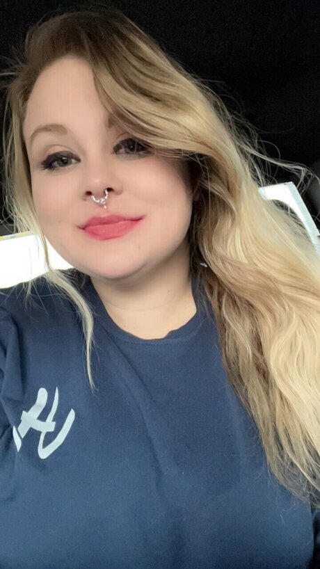 Riley Reigns model akt foto