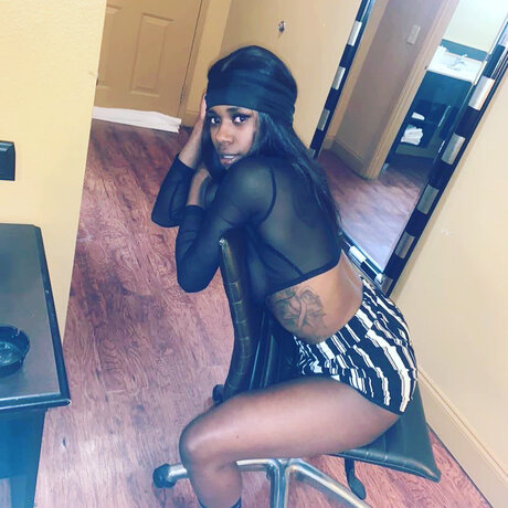 P nklateee 01 erwachsene hübsche foto